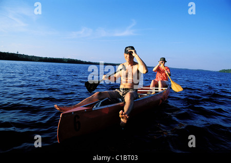 Canada, Quebec Province, La Verendrye Wildlife Reserve, canoe on the Lake Victoria Stock Photo