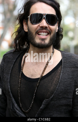 Russell Brand leaving home wearing his trademark tight-fitting trousers London, England - 07.04.09 Stock Photo