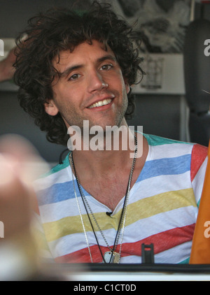 Mika handing out free gold wristbands and ice creams from an ice cream van to promote his concert at the Roxy Beverly Hills, Stock Photo