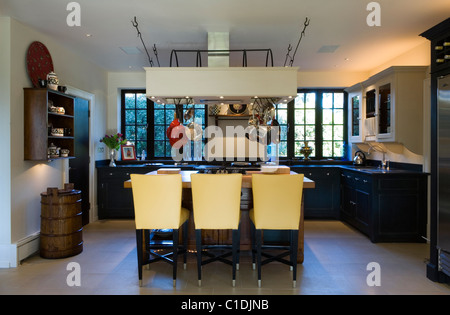 20th century Arts and Crafts style house modernised with dark Wenge timber on doors, window frames and floors. Stock Photo