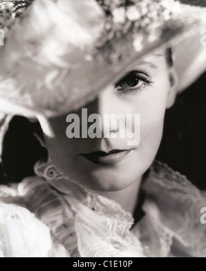 ANNA KARENINA, Greta Garbo, 1935 Stock Photo - Alamy