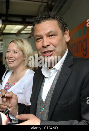 Katy Cavanagh and Craig Charles The stars of 'Coronation Street' leaving the 'This Morning' studios London, England -05.05.09 Stock Photo