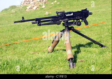 L7A2 general purpose machine gun gpmg british army weapons on display ...