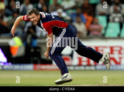 Bowler of delhi daredevils hi-res stock photography and images - Alamy