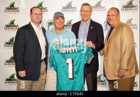 Miami dolphins general manager hi-res stock photography and images - Alamy