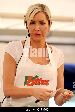 Heather Mills demonstrates her Vegan cooking skills at the Foodies Festival Brighton, England - 16.05.09 Stock Photo
