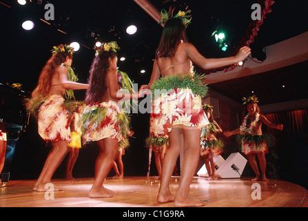 France, French Polynesia, Polynesian dances by young girls in Tahaa Island Stock Photo