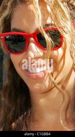 Beyonce Knowles leaving Harvey Nichols London, England - 26.05.09 ...