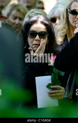 Hannelore Elsner Funeral Of German Actress Monica Bleibtreu At Friedhof 