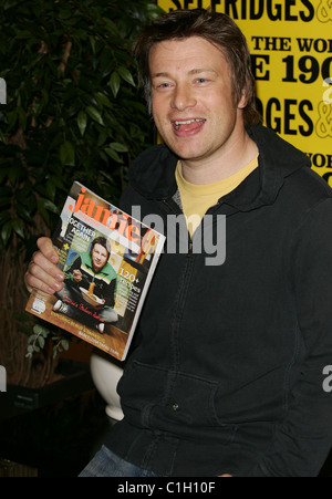 Celebrity chef Jamie Oliver signs copies of his new magazine 'Jamie' at Selfridges. London, England - 22.05.09 Stock Photo
