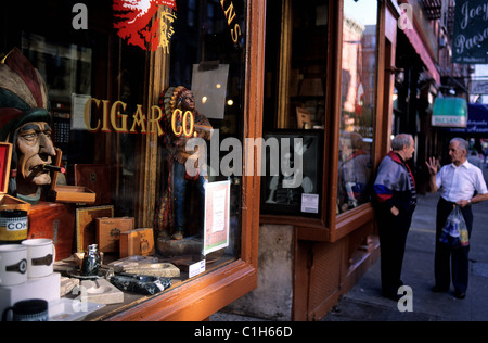 MULBERRY STREET LITTLE ITALY NYC hotsell CIGAR HUMIDOR/ KEEPSAKE BOX NWT