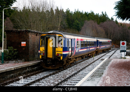 Scotrail Class 156 DMU leaving Taynuilt Railway station in Argyll ...