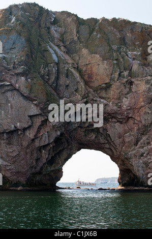 Quebec, Canada. Perce and Rocher Perce (Perce Rock). Stock Photo