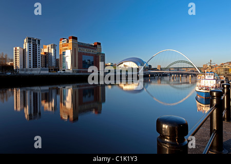 Newcastle Gateshead Quayside at dawn - showing BALTIC, the Sage Gateshead,  Gateshead Millennium Bridge and Tyne Bridge Stock Photo