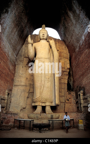 Sri Lanka, North Central region, Avukana, Buddha statue blessing Stock Photo