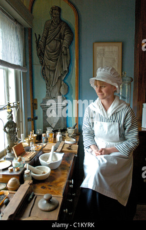 Finland, Turku, European Capital of Culture 2011, Pharmacy museum and Qwensel House, historical reenactment Stock Photo