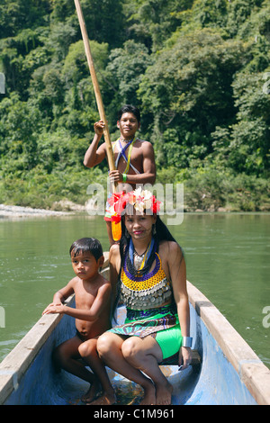 Panama the Embera Indians who live at Drua in straw huts at a small village along the Drua River They try to live with theirs Stock Photo