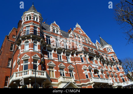 Elegant Red Brick House in Maida Vale, along the Regent's Canal, Little Venice Stock Photo