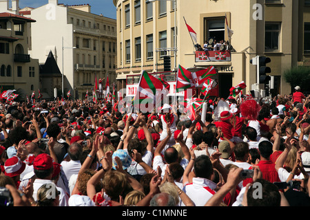 France, Pyrenees Atlantic Ocean, Biarritz, victory of Biarritz in the French championship of rugby 2006 Stock Photo
