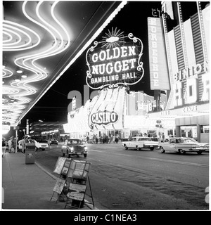 America, 1950s. Photograph by J Allan Cash of the street and exterior of the famous Golden Nuggett Casino in Las Vegas, USA. Stock Photo