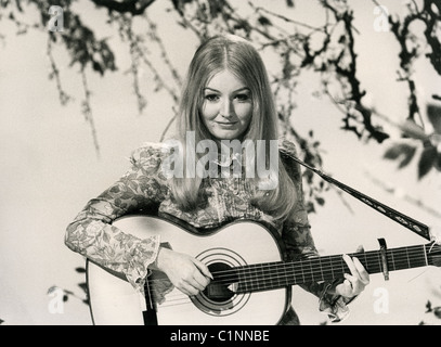MARY HOPKIN Welsh pop singer in 1968 Stock Photo