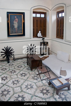 Bedroom of Mahatma Gandhi House, Mani Bhavan Gandhi Museum in Mumbai. Stock Photo