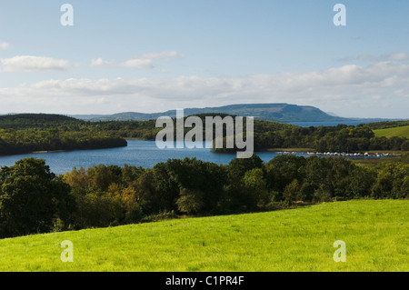 Northern Ireland, Fermanagh, Lakelands, view over Lower Lough Erne from Kesh, Marina and Lusty Beg Stock Photo