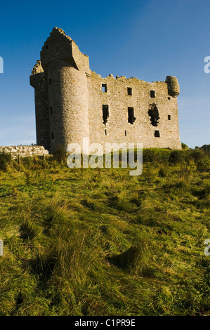 Northern Ireland, Fermanagh, Lakelands, Monea Castle on hill Stock Photo