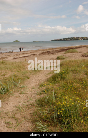 Republic of Ireland, County Cork, Ballycotton, Garryvoe, people on beach Stock Photo