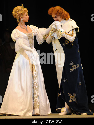 The Mariinsky (Kirov) Ballet & Opera ensemble perform 'Sleeping Beauty' at Royal Opera House London, England - 14.08.09 ( ): Stock Photo