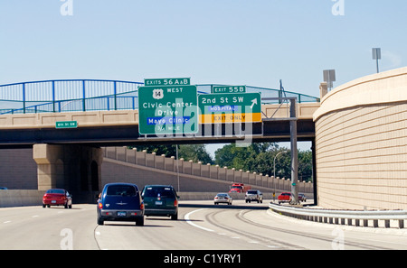 Freeway exit sign for Mayo Clinic. Rochester Minnesota MN USA Stock Photo