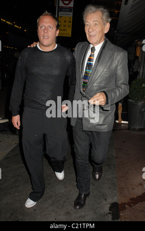 Antony Cotton and Sir Ian McKellen , Breakfast at Tiffany's press night held at The Theatre Royal Haymarket - Departures Stock Photo