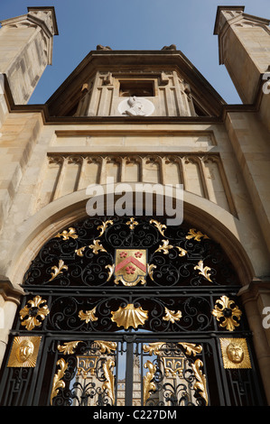 'All Souls' College entrance gate, Oxford, England, UK Stock Photo