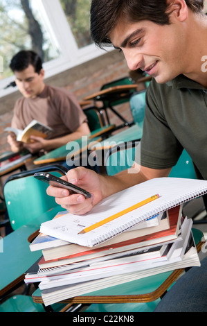ellphone, phone, mobile, inbox, wifi, connection, send, sending, message, messages, Blackberry, Nokia, Motorola, call, calling. Stock Photo
