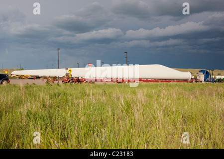 Wind turbine blade on a truck. Cheyenne, Laramie County, Wyoming, USA. Stock Photo