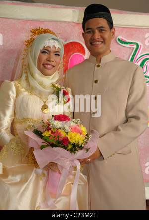 bride and groom , islamic wedding , muslim community , bangkok, thailand Stock Photo