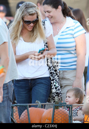 Busy Phillips and her daughter Birdie Silverstein visit Mr. Bones Pumpkin Patch to select a pumpkin for Halloween Los Angeles, Stock Photo