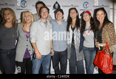kevin alison cheryl nealon jamie rahm hines sweeney gold camryn joely manheim mimi rogers fisher