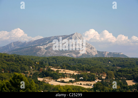 View over Montagne Sainte Victoire which used to be one of cezanne favourite subjects. Aix en Provence, Provence, France. Stock Photo