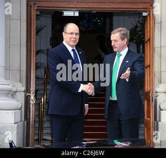 State Visit to Ireland His Serene Highness, Prince Albert II of Monaco Monday 4 April meeting the Taoiseach  Enda Kenny Stock Photo