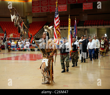 Grand Entrance of Native Americans in regalia, Iroquois Powwow ...