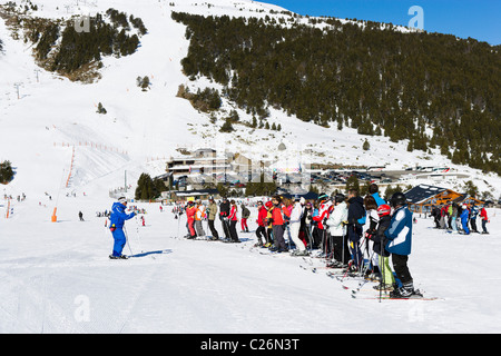 Ski school at Grau Roig, Pas de la Casa, Grandvalira Ski Area, Andorra Stock Photo