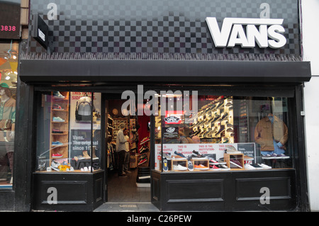 Town shoes outlet store in Vaughan Mills Mall in Toronto, Canada 2010 Stock Photo: 33885688 - Alamy