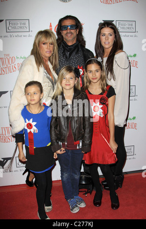 Lorenzo Lamas, Michelle Smith, Dakota Lamas and Guests The 2009 Hollywood Christmas Parade/Live Positively Presented by Stock Photo