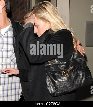 Reese Witherspoon leaving La Petite Maison restaurant just after 11pm, and heads back to her hotel. Reese did not want to be Stock Photo