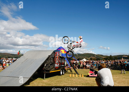 ABSA Cape Epic 2011  Red Bull Champion Rider propels himself up a steep ramp. Photo: Darryl Putter Stock Photo