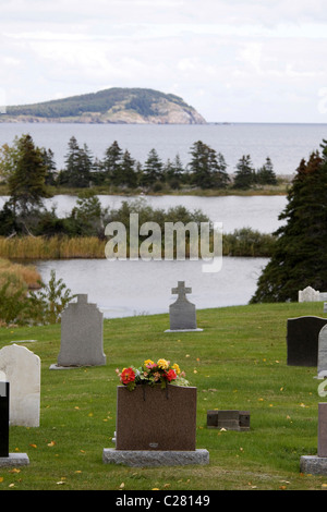 Cemetery looking out over the Atlantic coast, Cape Breton, Nova Scotia, Canada Stock Photo