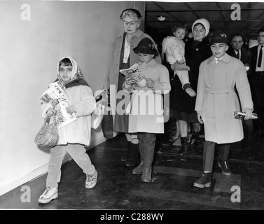 Liz Taylor's kids come to visit Stock Photo