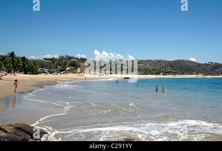 People Walking On The Beach Mazunte Oaxaca State Mexico Stock Photo - Alamy