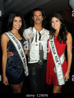 Lorenzo Lamas Launch party for the 2009 Winterfest Boat Parade held at The Seminole Hard Rock Hotel and Casino Hollywood, Stock Photo